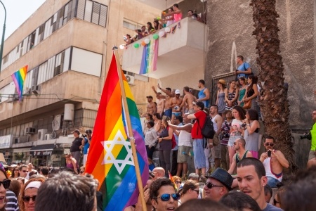 זוגות חד מיניים בישראל יוכלו להירשם כנשואים 